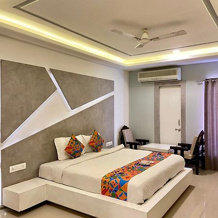 אודייפור Hotel Damanis מראה חיצוני תמונה