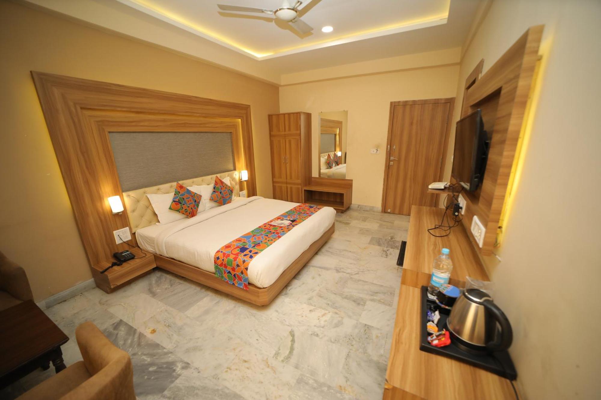 אודייפור Hotel Damanis מראה חיצוני תמונה