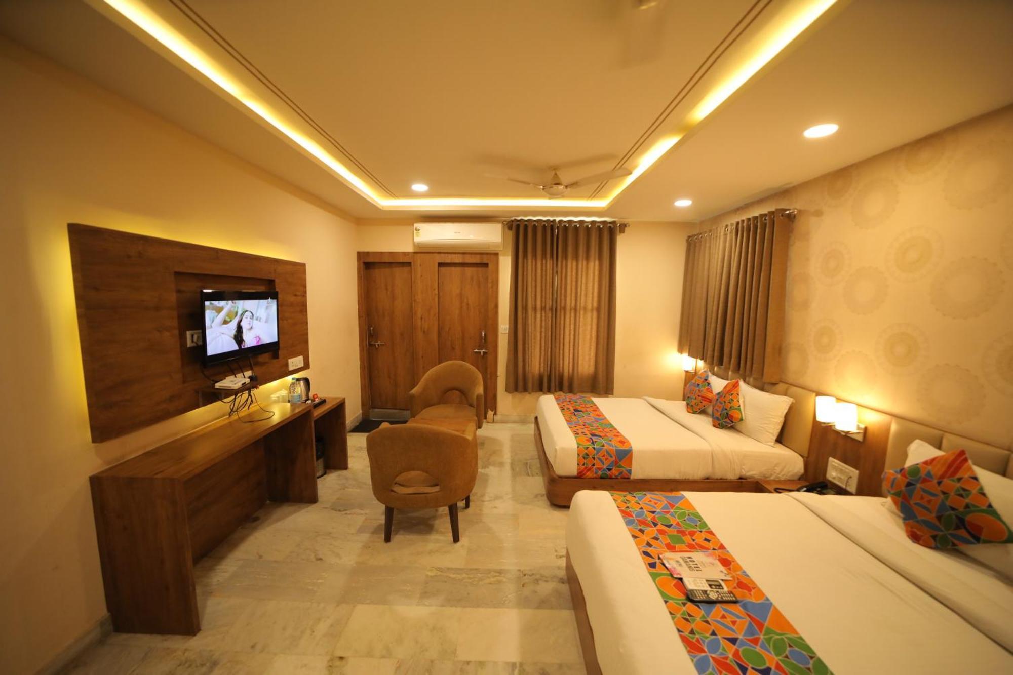 אודייפור Hotel Damanis מראה חיצוני תמונה