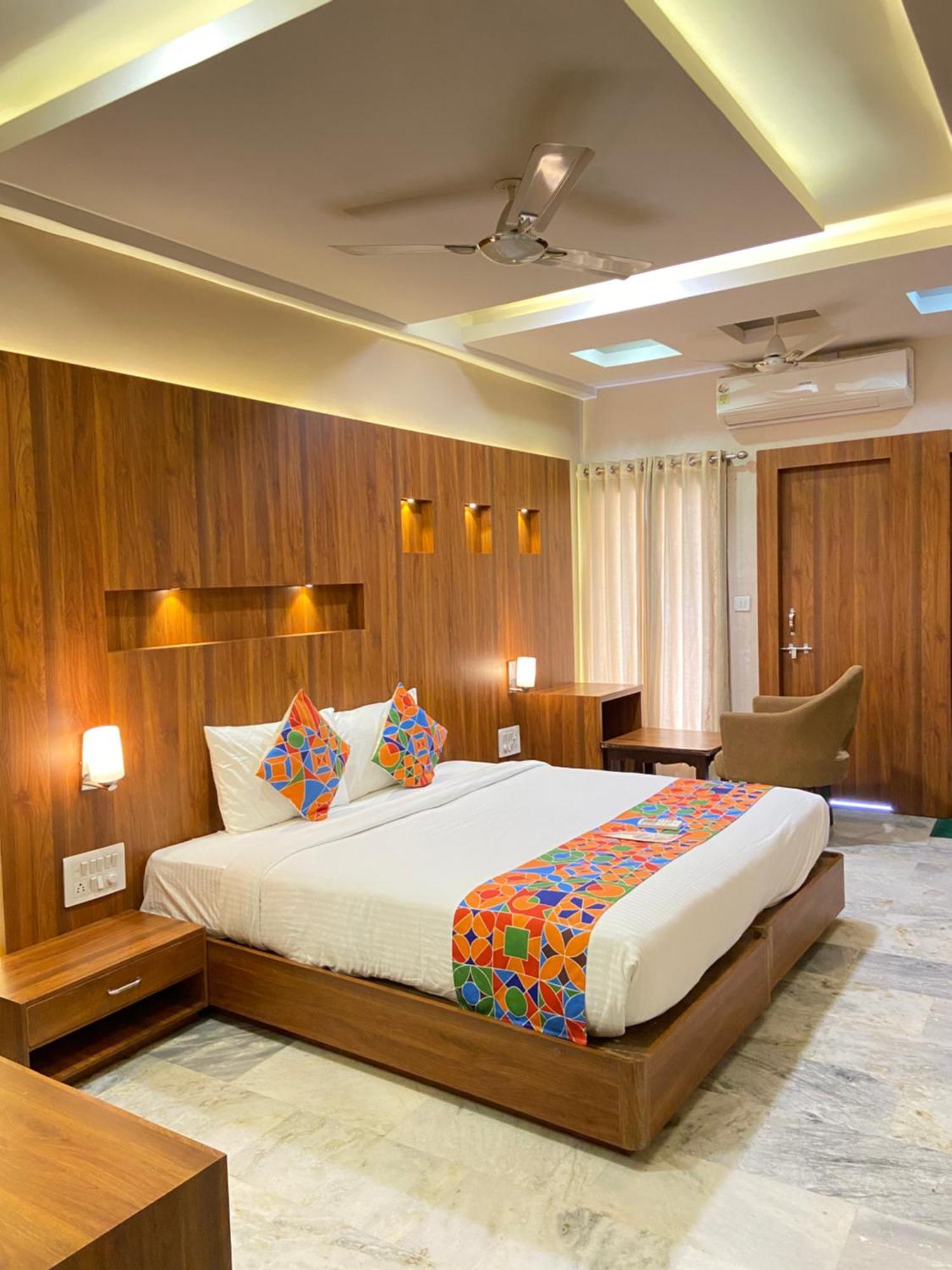 אודייפור Hotel Damanis מראה חיצוני תמונה