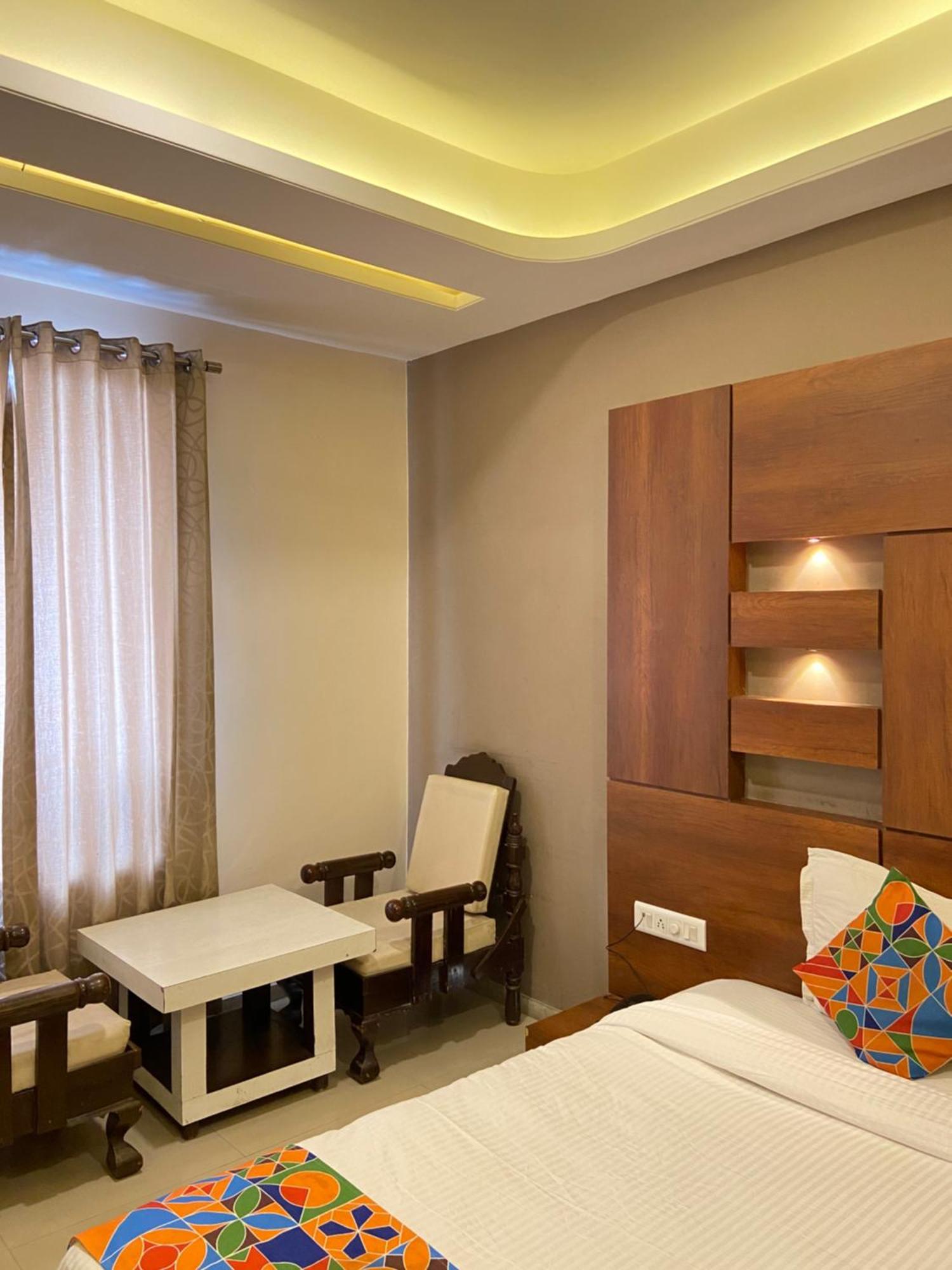 אודייפור Hotel Damanis מראה חיצוני תמונה