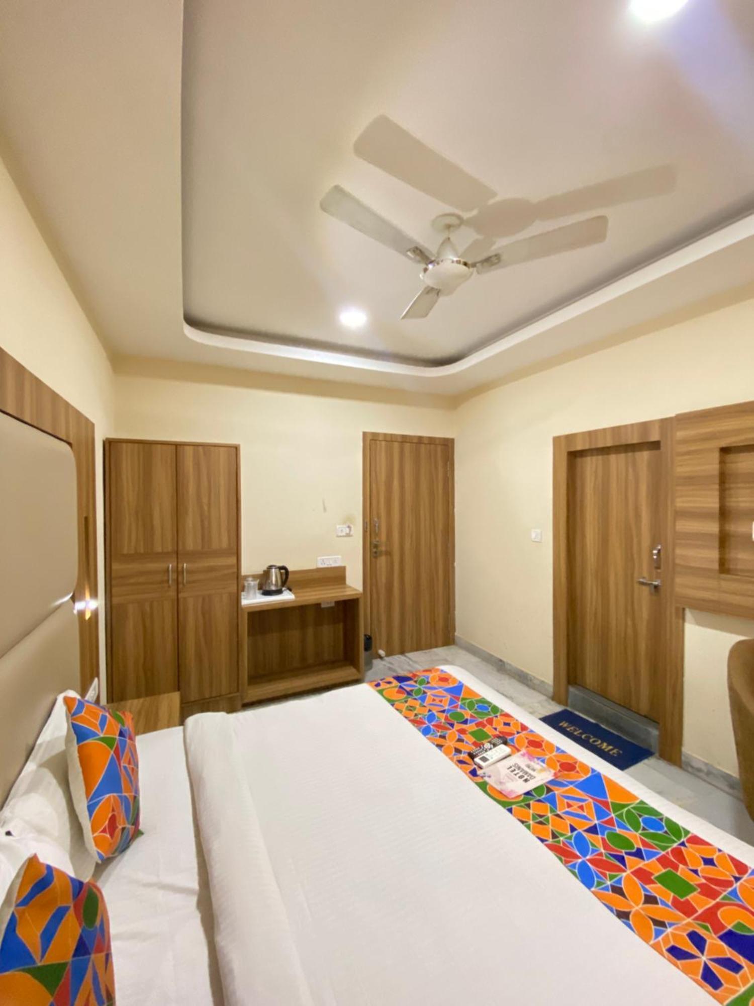 אודייפור Hotel Damanis מראה חיצוני תמונה