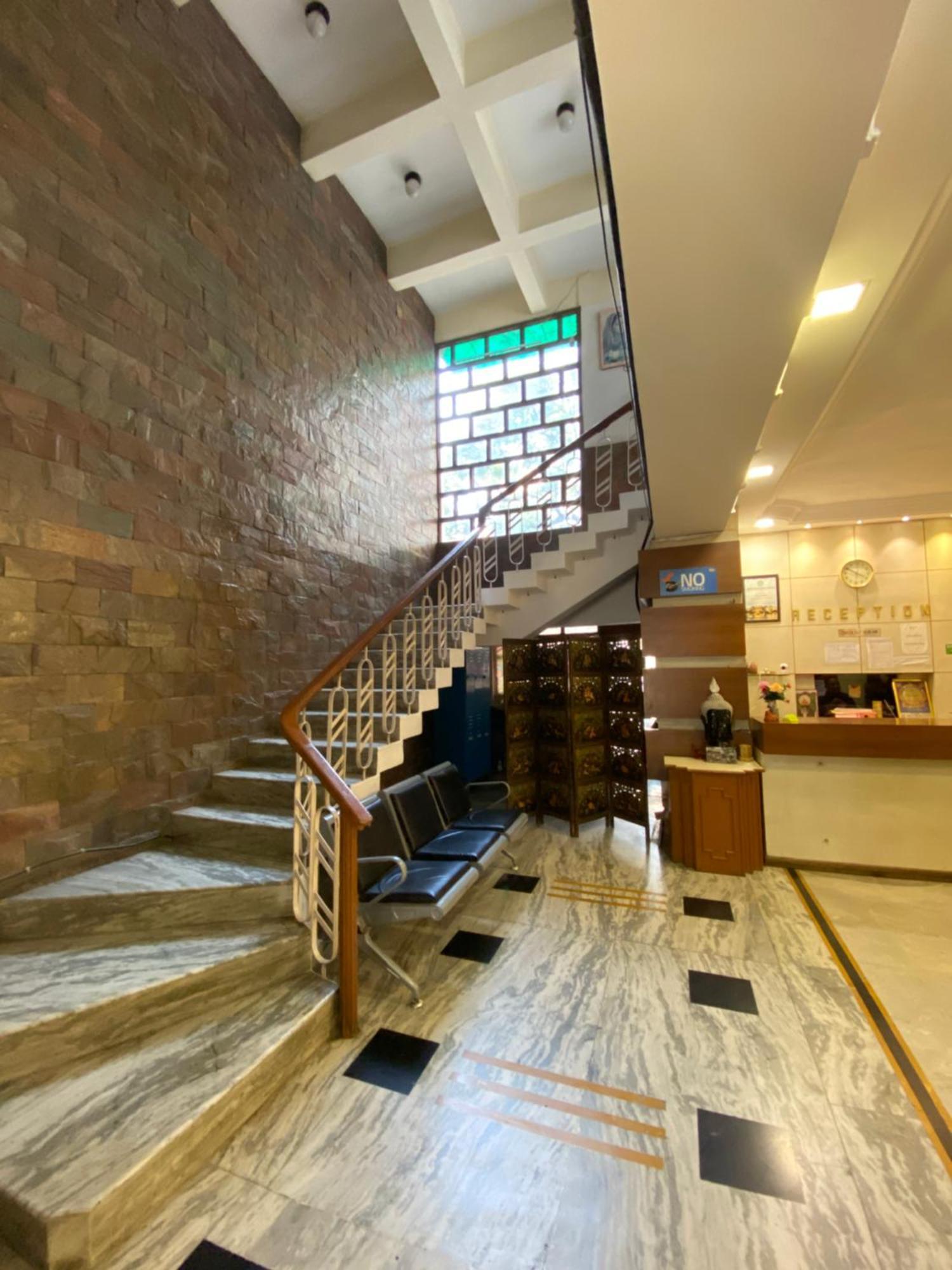 אודייפור Hotel Damanis מראה חיצוני תמונה