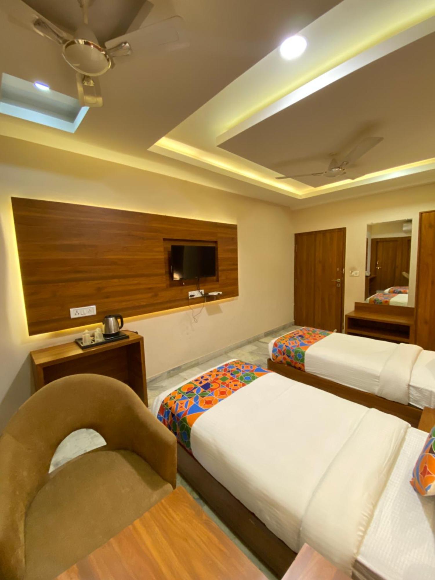 אודייפור Hotel Damanis מראה חיצוני תמונה